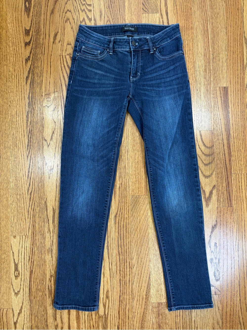WHBM Straight Leg Crop Jeans (0)